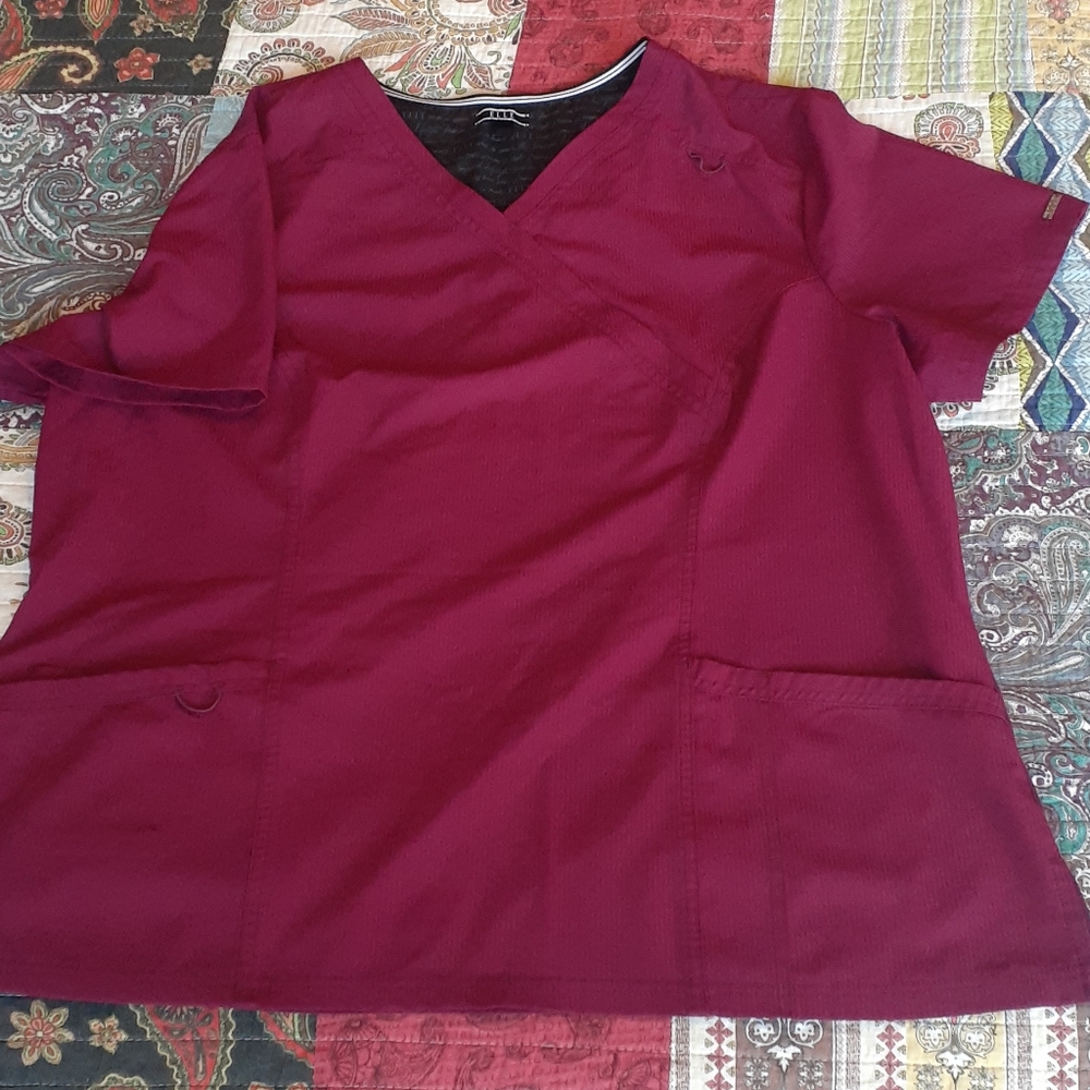 Scrub set by Elle Wine color 2XL/ 2XLP